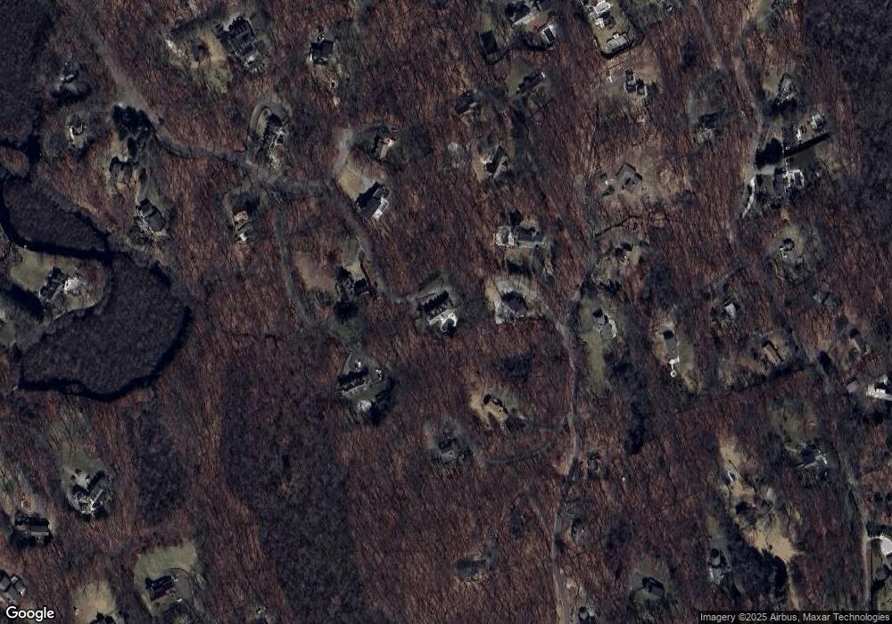 33 Laurel Lake E, Weston, CT 06883 - photo 1