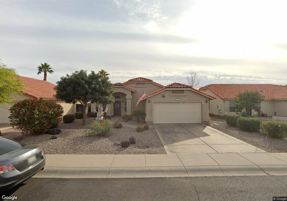 1475 E Tremaine Ave, Gilbert, AZ 85234 - photo 1