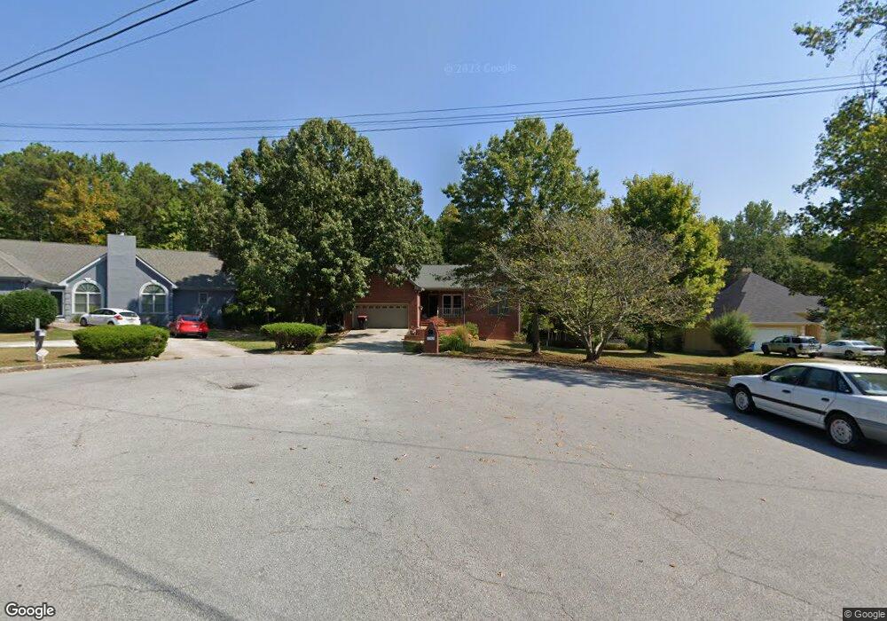 1352 Scott Dr, Douglasville, GA 30134 - photo 1