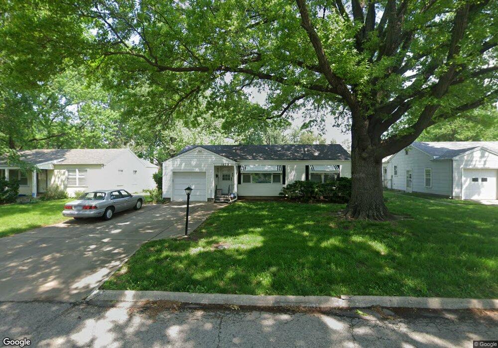 1628 SW 22nd St, Topeka, KS 66611 - photo 1