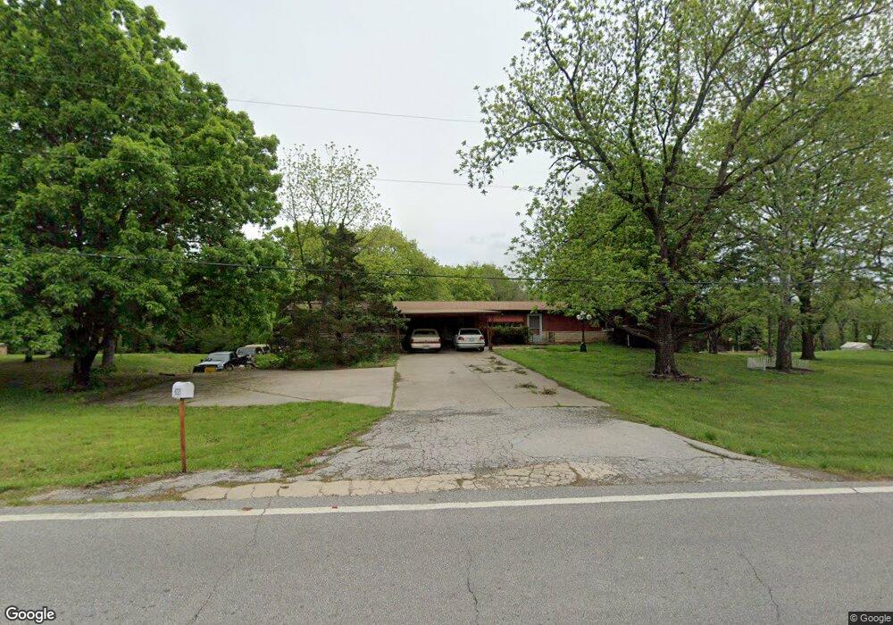 4725 Quivira Dr, Shawnee, KS 66216 - photo 1