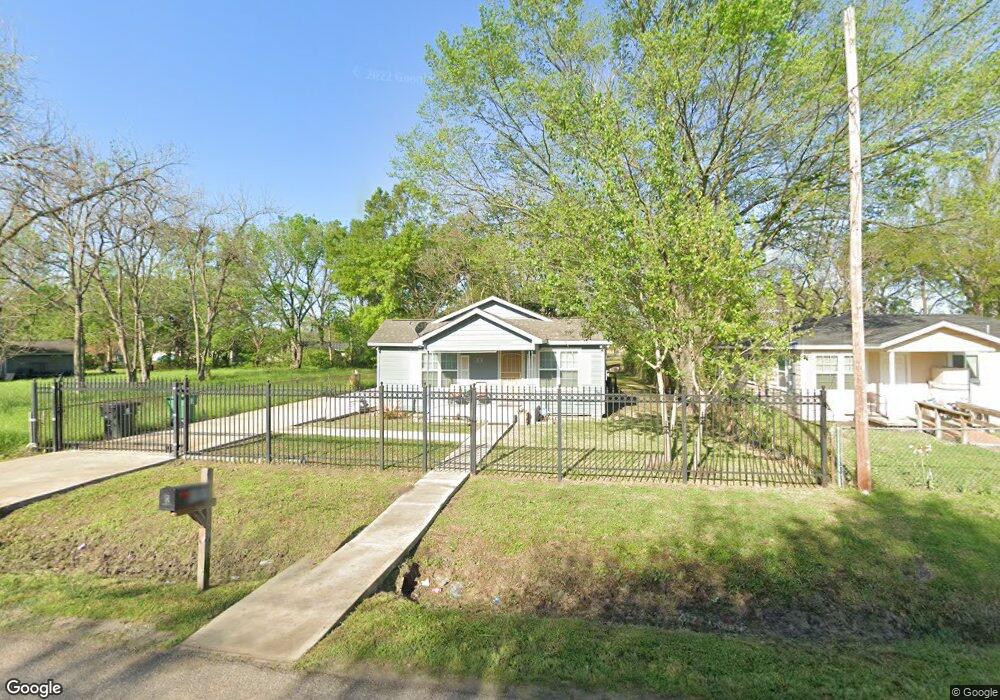 6901 Shotwell St, Houston, TX 77028 - photo 1