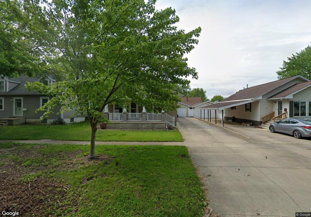 2905 Moultrie Ave, Mattoon, IL 61938 - photo 1