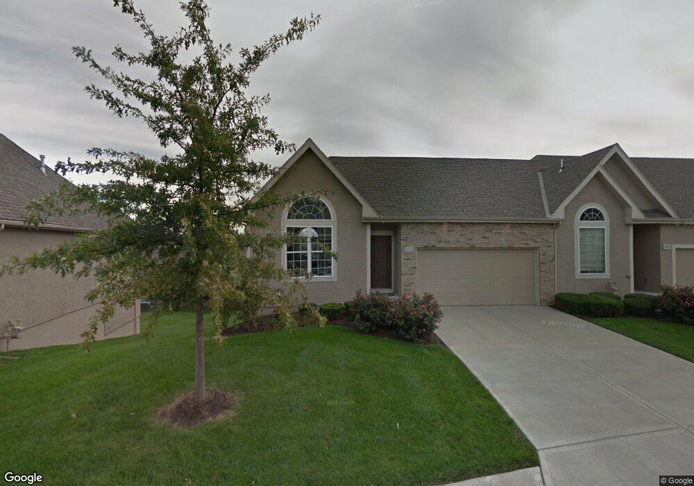 15721 W 61st St, Shawnee, KS 66217 - photo 1