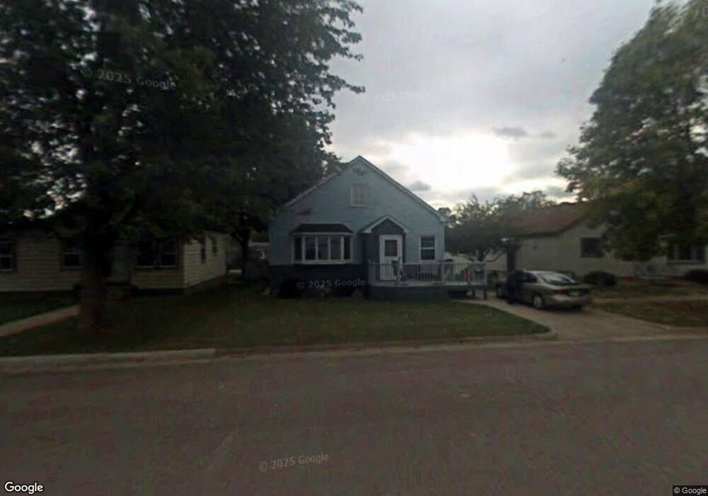 521 N 2nd St, La Crescent, MN 55947 - photo 1