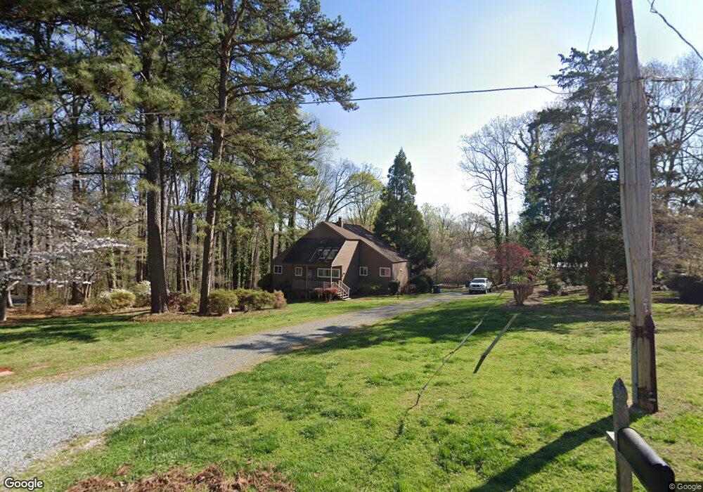 906 Shannon Dr, Siler City, NC 27344 - photo 1