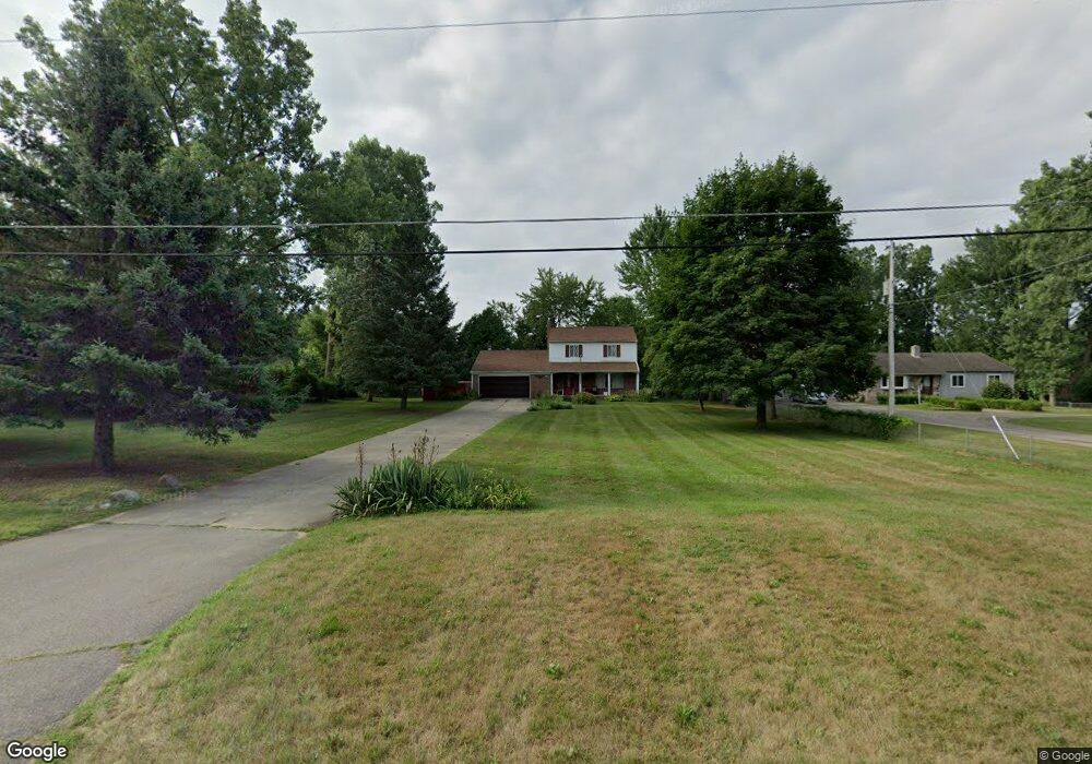 6893 Roby, Waterford, MI 48327 - photo 1