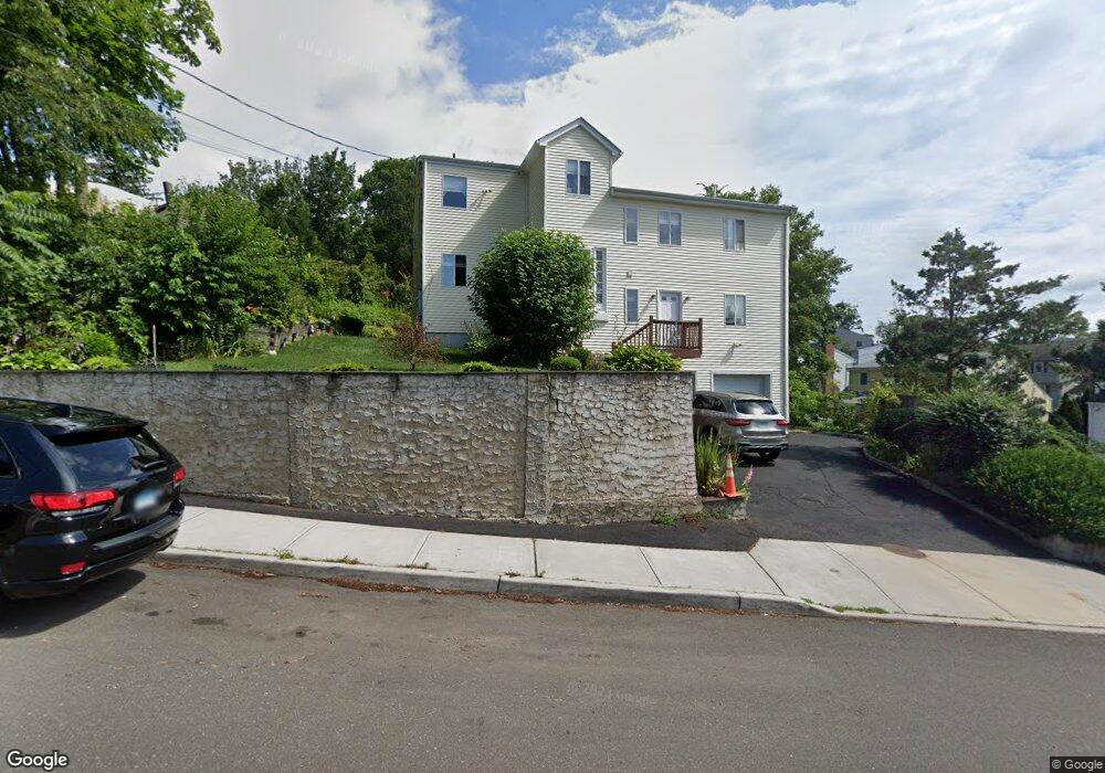 50 Holcomb Ave, Stamford, CT 06906 - photo 1