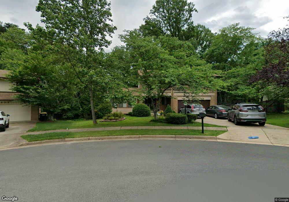 10405 Woodbury Woods Ct, Fairfax, VA 22032 - photo 1
