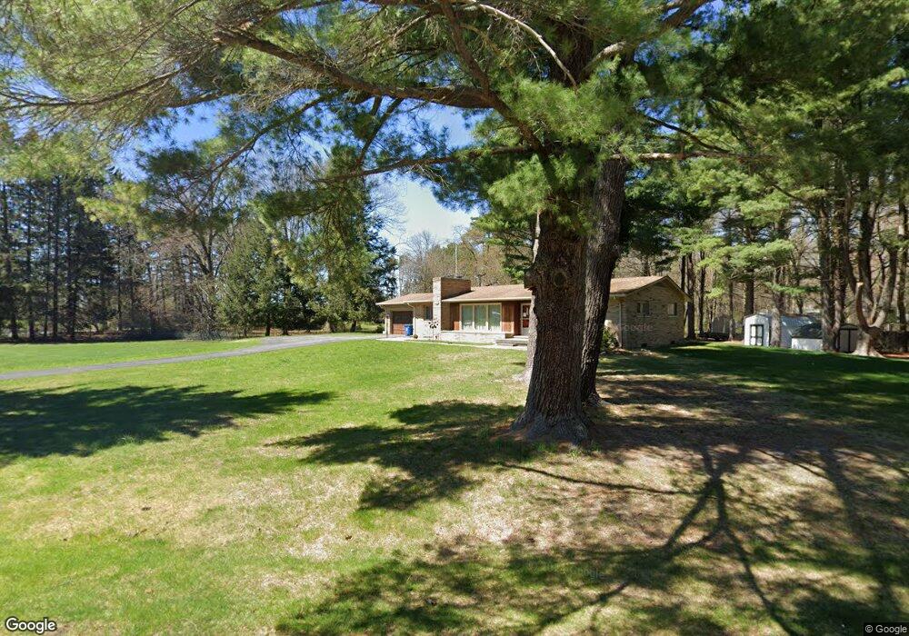 521 N Costley Dr, Midland, MI 48640 - photo 1