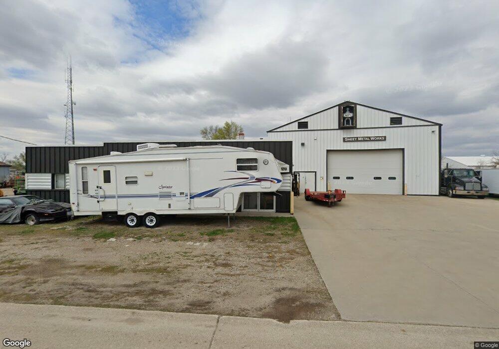 1213 E 10th St N, Newton, IA 50208 - photo 1