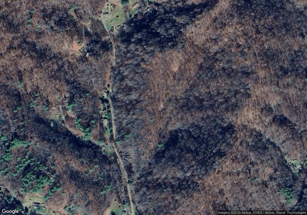 1400 Fox Creek Rd, Mars Hill, NC 28754 - photo 1