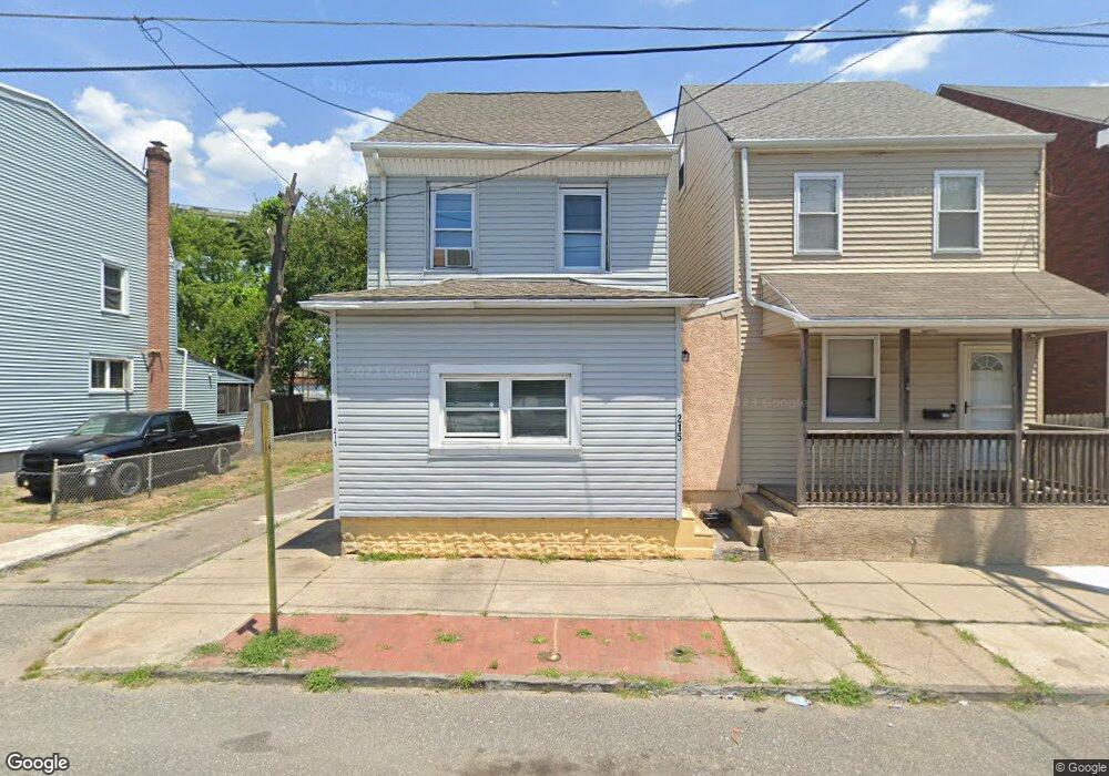 215 Warren St, Gloucester City, NJ 08030 - photo 1