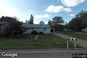 1320 E 2nd St, Redfield, SD 57469