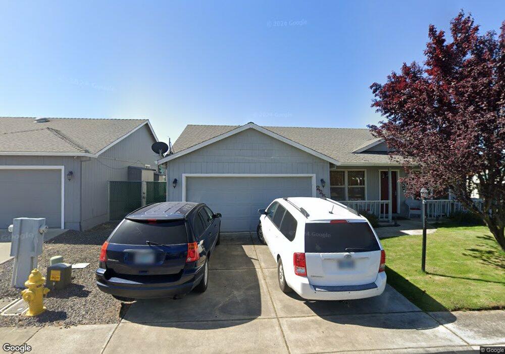 2237 New Haven Dr, Central Point, OR 97502 - photo 1