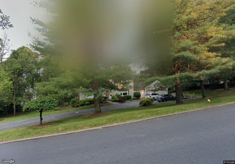 90 Deerfield Ln N, Pleasantville, NY 10570 - photo 1