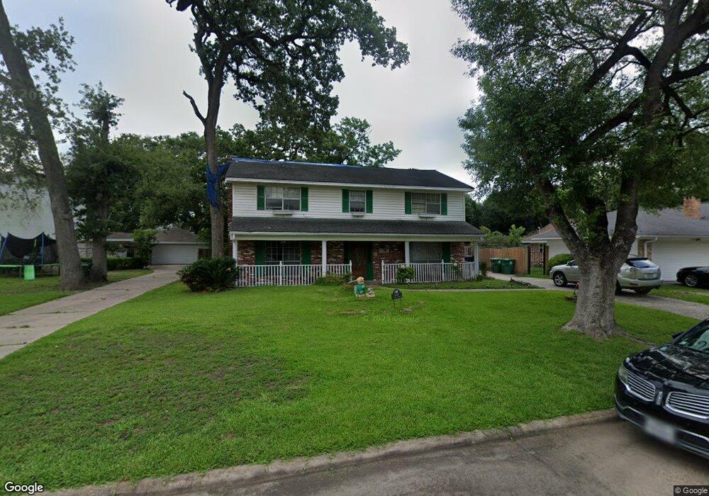 5327 Winding Way Dr, Houston, TX 77091 - photo 1