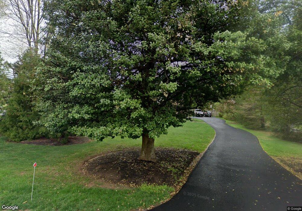 9434 Lakeside Dr, Vienna, VA 22182 - photo 1