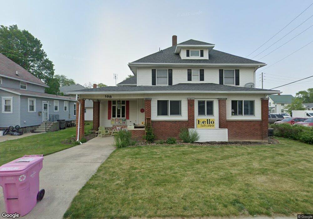 108 E Walnut St, Nappanee, IN 46550 - photo 1