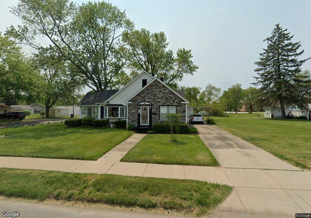 903 W Lusher Ave, Elkhart, IN 46517 - photo 1