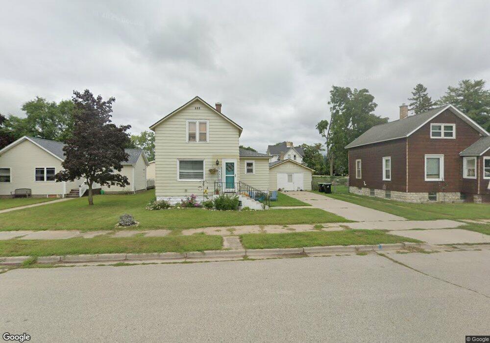 2008 13th Ave, Menominee, MI 49858 - photo 1