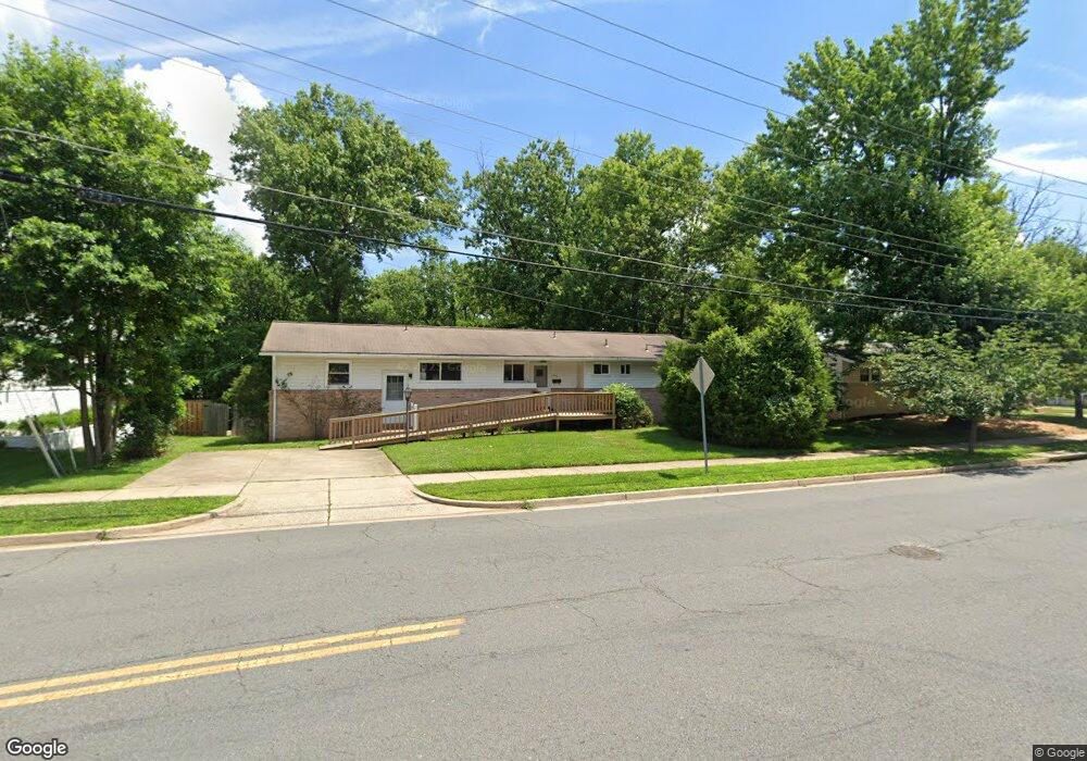 406 Branch Rd SE, Vienna, VA 22180 - photo 1