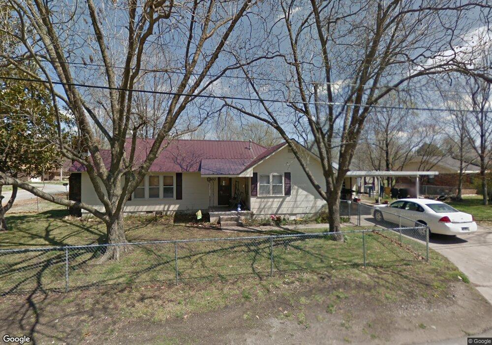 203 S Pittman St, Prairie Grove, AR 72753 - photo 1