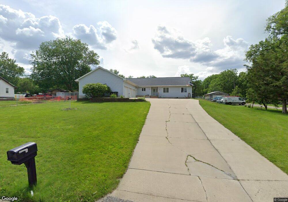 4124 E 28th St, Des Moines, IA 50317 - photo 1