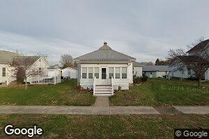 12 S Merrill St, Preston, IA 52069