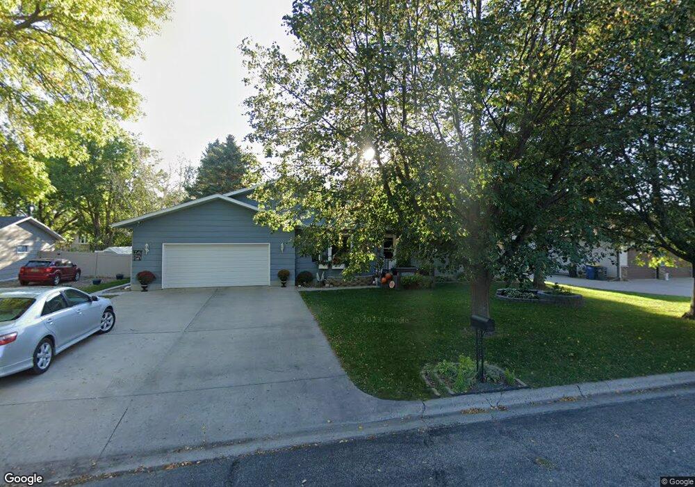 312 19th Ave NE, Jamestown, ND 58401 - photo 1