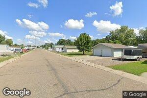 1002 Fayette Dr, Hazen, ND 58545