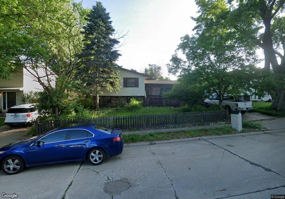 2528 W 59th St, Davenport, IA 52806 - photo 1