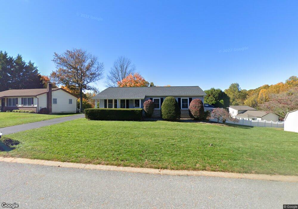 7074 Bridle Ct, Sykesville, MD 21784 - photo 1