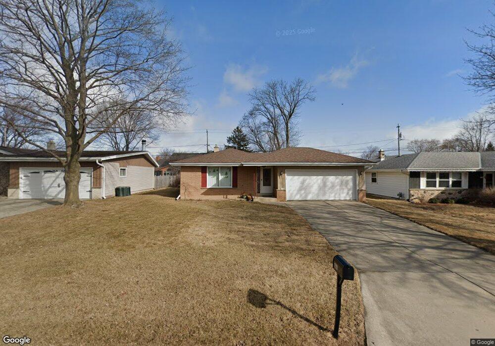 1720 Manistique Ave, South Milwaukee, WI 53172 - photo 1