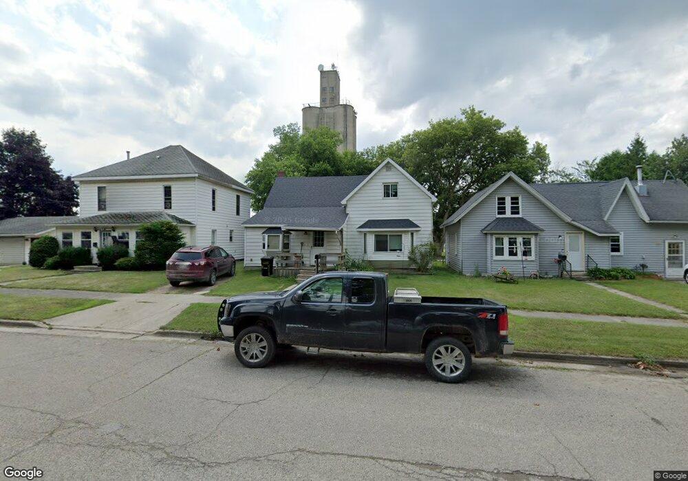 125 N Silver St, Bad Axe, MI 48413 - photo 1