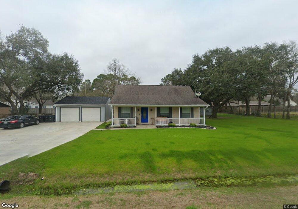 2270 W Dumble St, Alvin, TX 77511 - photo 1