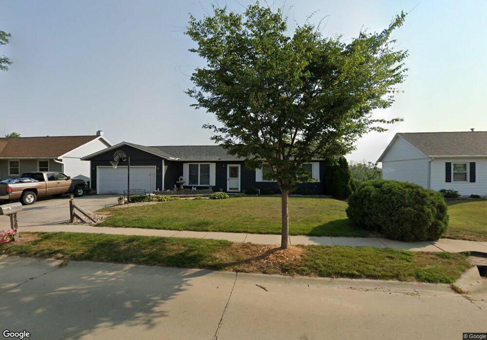4564 Orchard Dr NW, Cedar Rapids, IA 52405 - photo 1