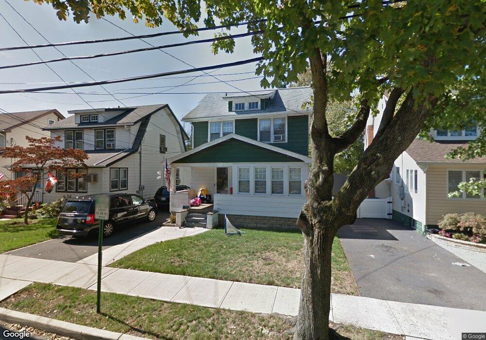 10 Daley Place, Lynbrook, NY 11563 - photo 1