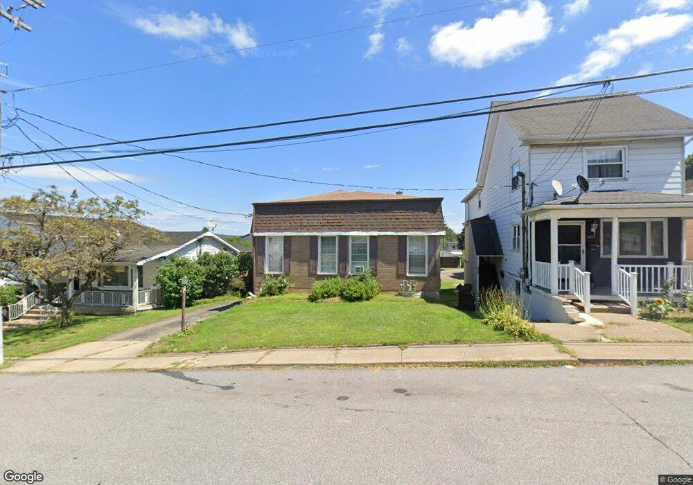 935 N Vine St, Hazleton, PA 18201 - photo 1