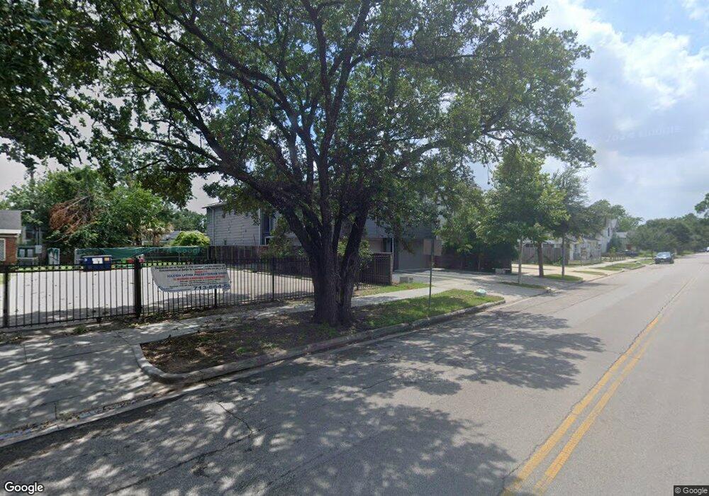 726 E 14th St, Houston, TX 77008 - photo 1