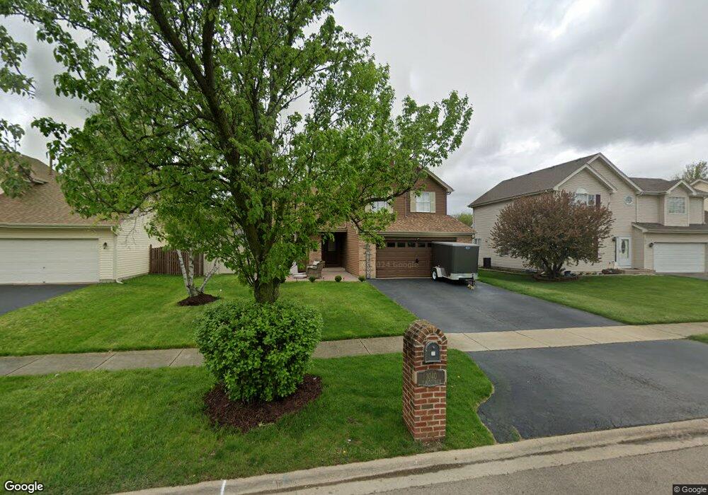 1040 N Commonwealth Ave, Aurora, IL 60506 - photo 1