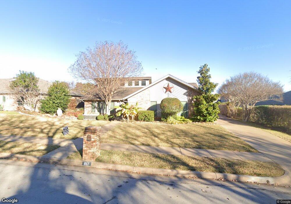 817 Saddlebrook Dr S, Bedford, TX 76021 - photo 1