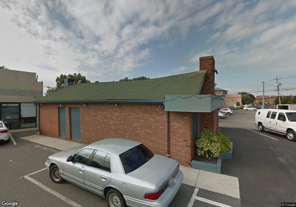 617 Hicksville Rd, Bethpage, NY 11714 - photo 1