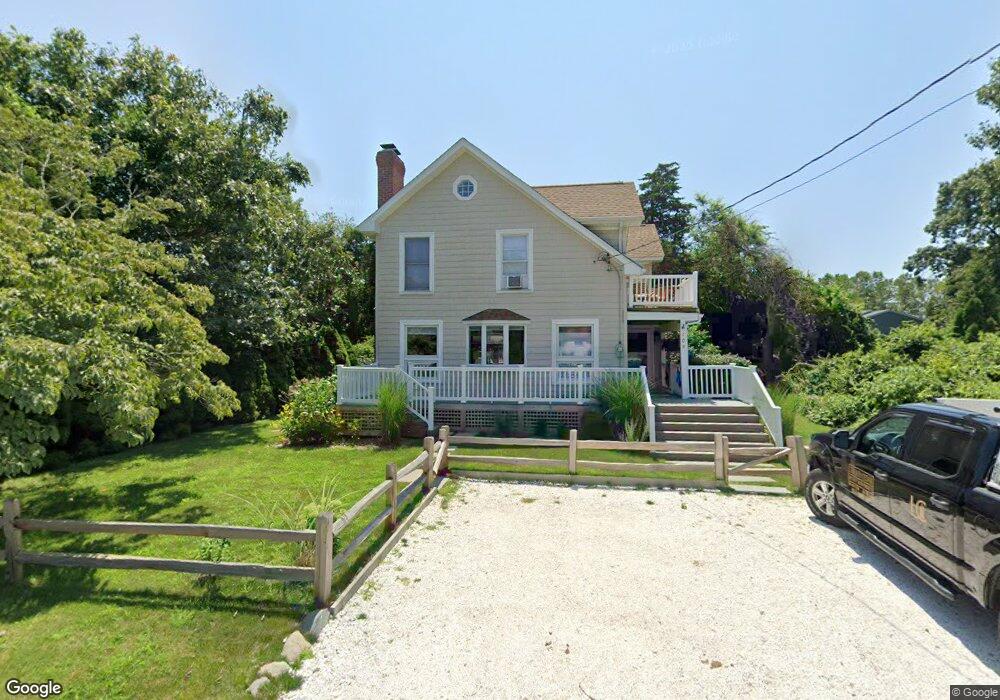 105 Bow St, Jamestown, RI 02835 - photo 1