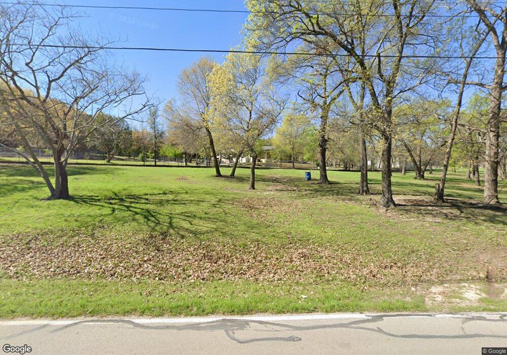 529 W Lake Dr, Weatherford, TX 76087 - photo 1