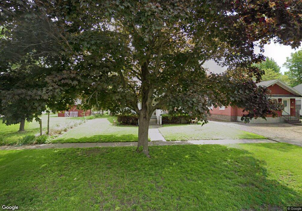 1104 S 16th St, Mattoon, IL 61938 - photo 1