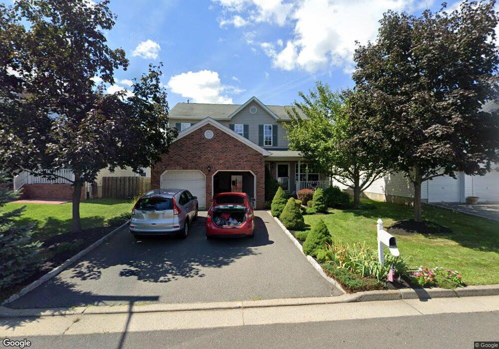 4 Nursery Ln, Middlesex, NJ 08846 - photo 1