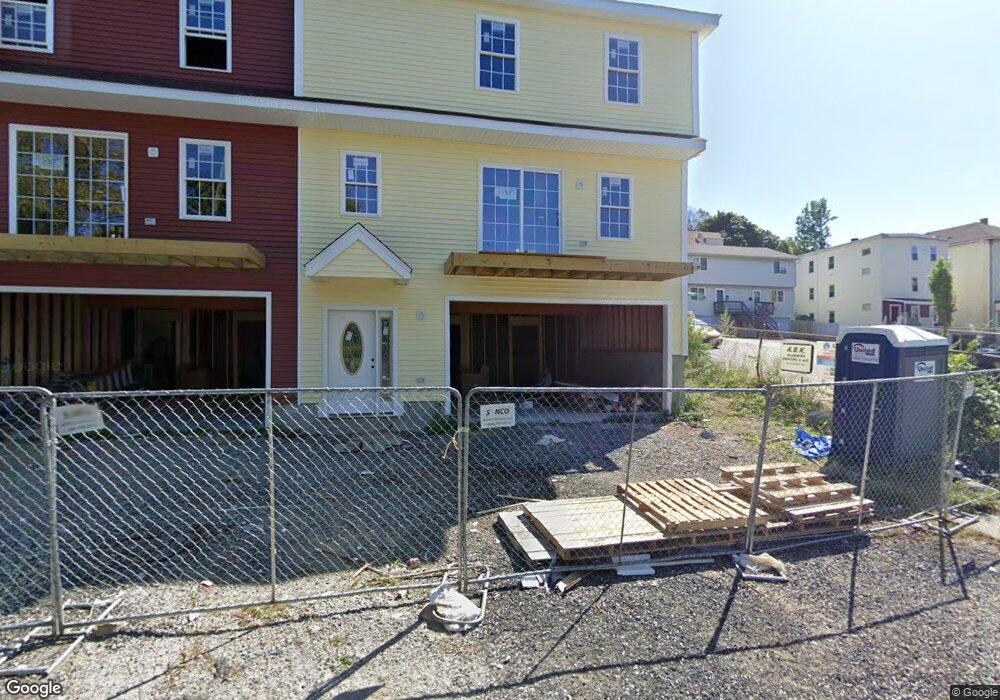 2 Waverly St, Worcester, MA 01604 - photo 1