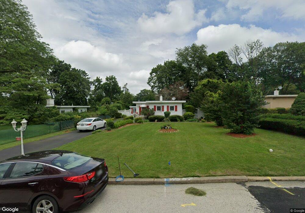 8203 Macarthur Rd, Glenside, PA 19038 - photo 1
