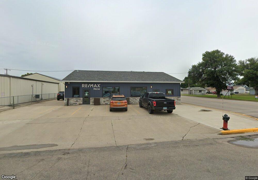 1002 3rd Ave SE, Jamestown, ND 58401 - photo 1